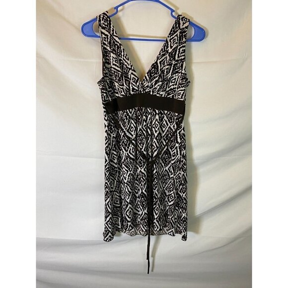 BCX WOMENS SIZE MEDIUM DRESS BROWN WHITE SLEEVELESS VNECK WRAP - Picture 1 of 2